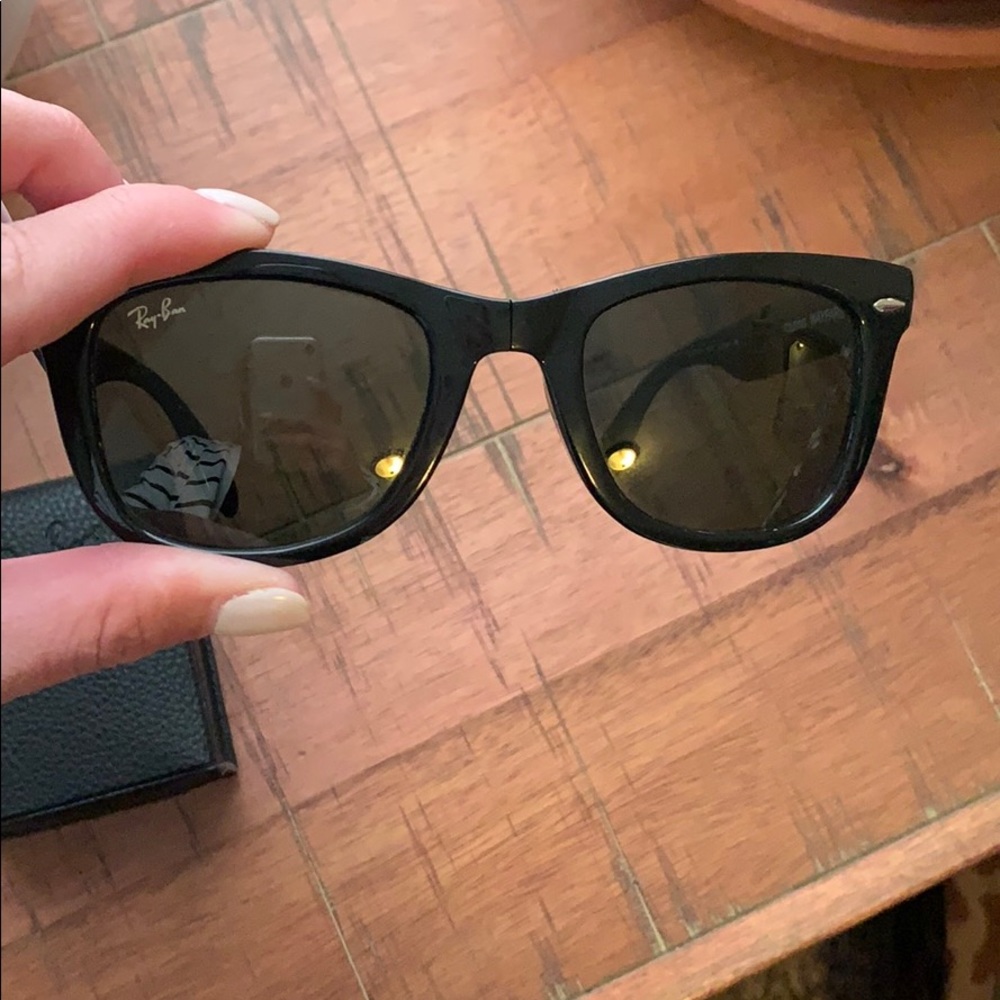 **Ray-Ban folding wayfarer